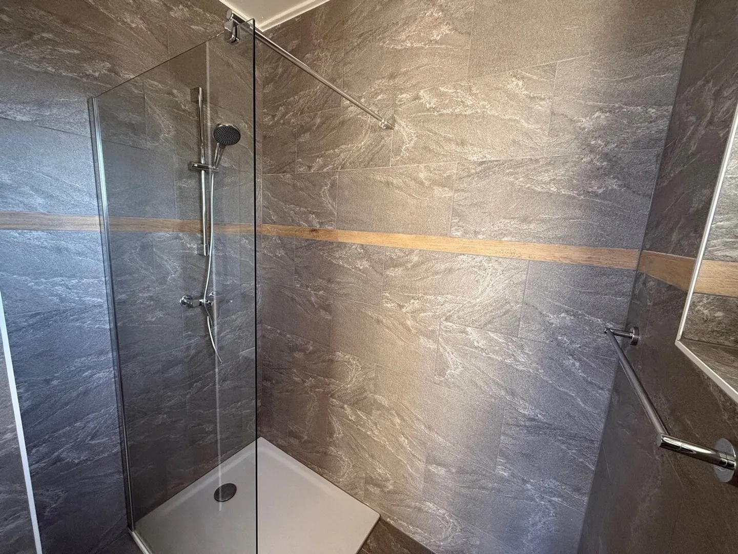 Charmant Appartement Vue Lac - Photo 6 sur 11