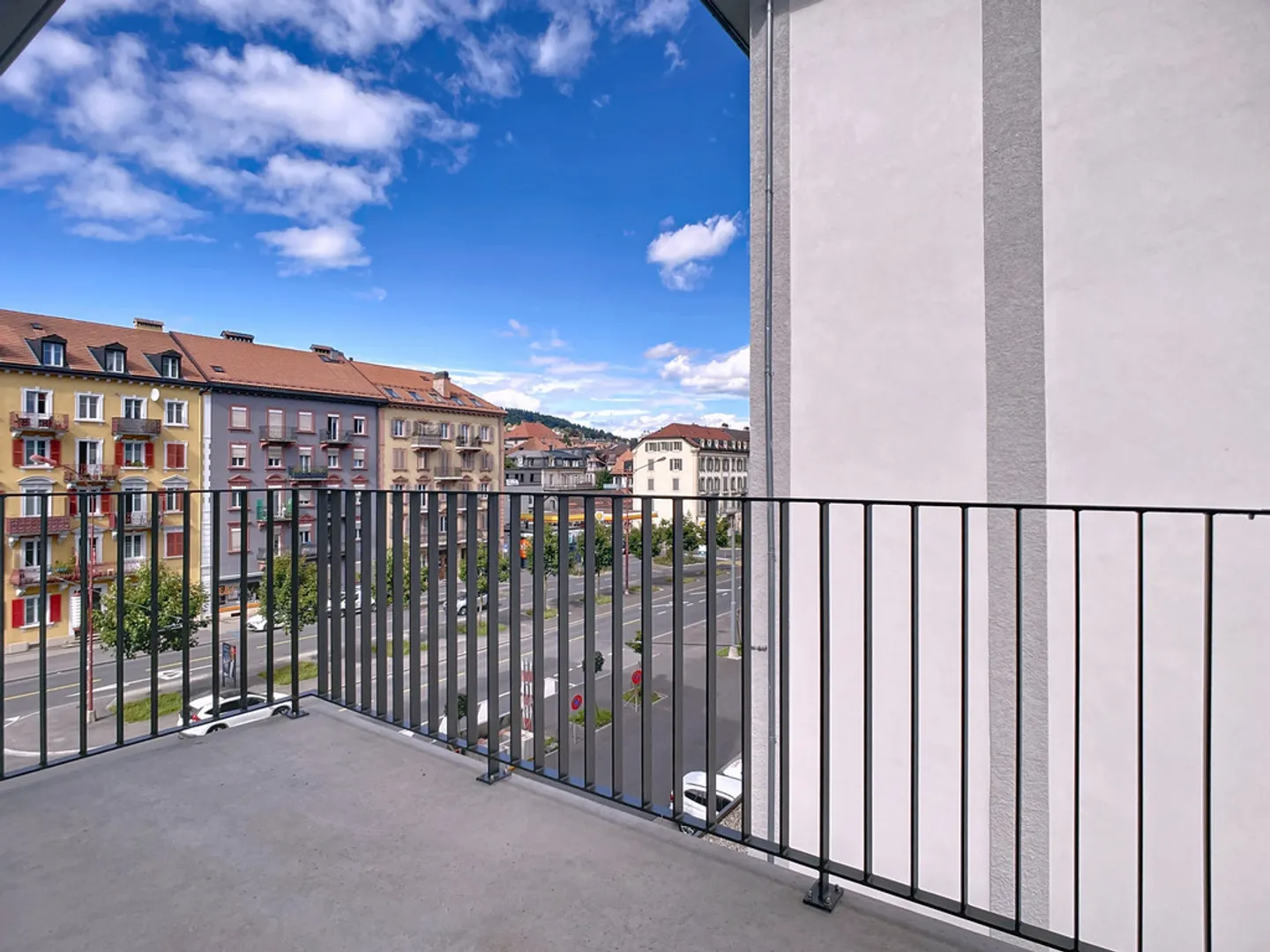 Appartement avec encadrement 2.5 pièces avec balcon - Photo 2 sur 12