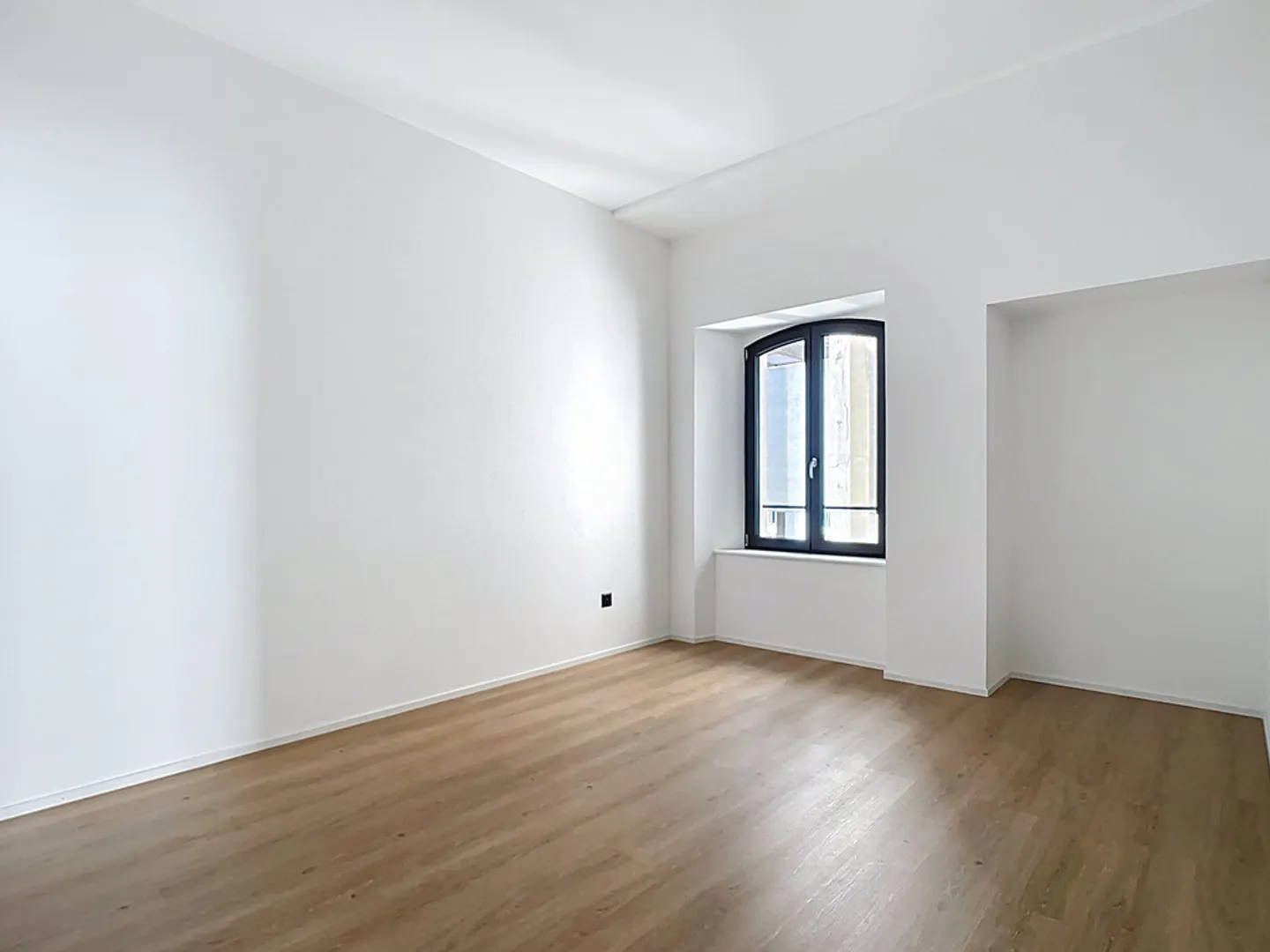 Appartement avec encadrement 2.5 pièces avec balcon - Photo 8 sur 12