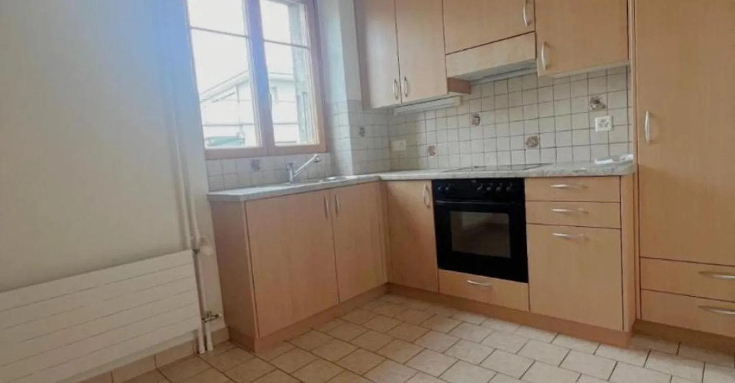 Charming 3.5-room apartment on the 1st floor - Photo 1 of 6