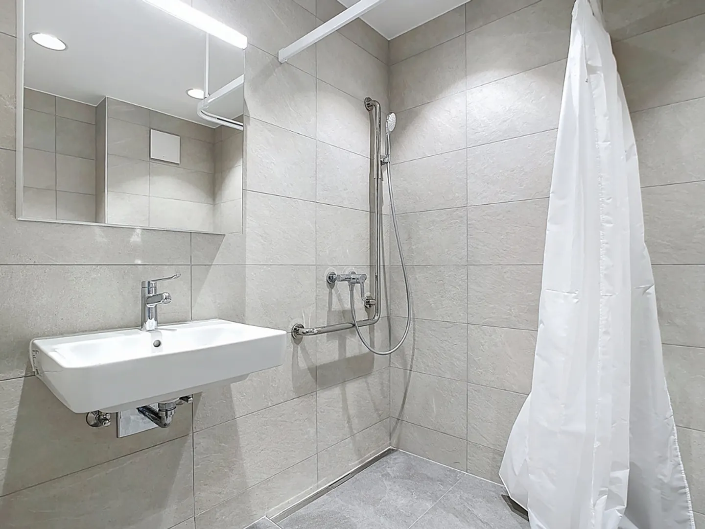 Appartement avec encadrement 2.5 pièces avec balcon - Photo 11 sur 12