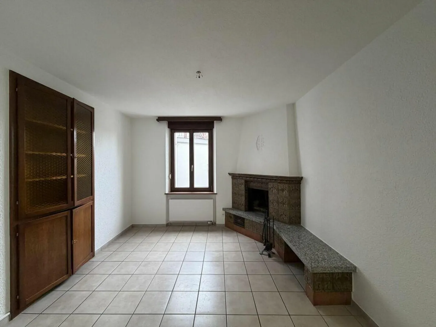 Charming Residential House in Central Location (350 m from Schaffhausen Train Station) - Photo 14 of 30