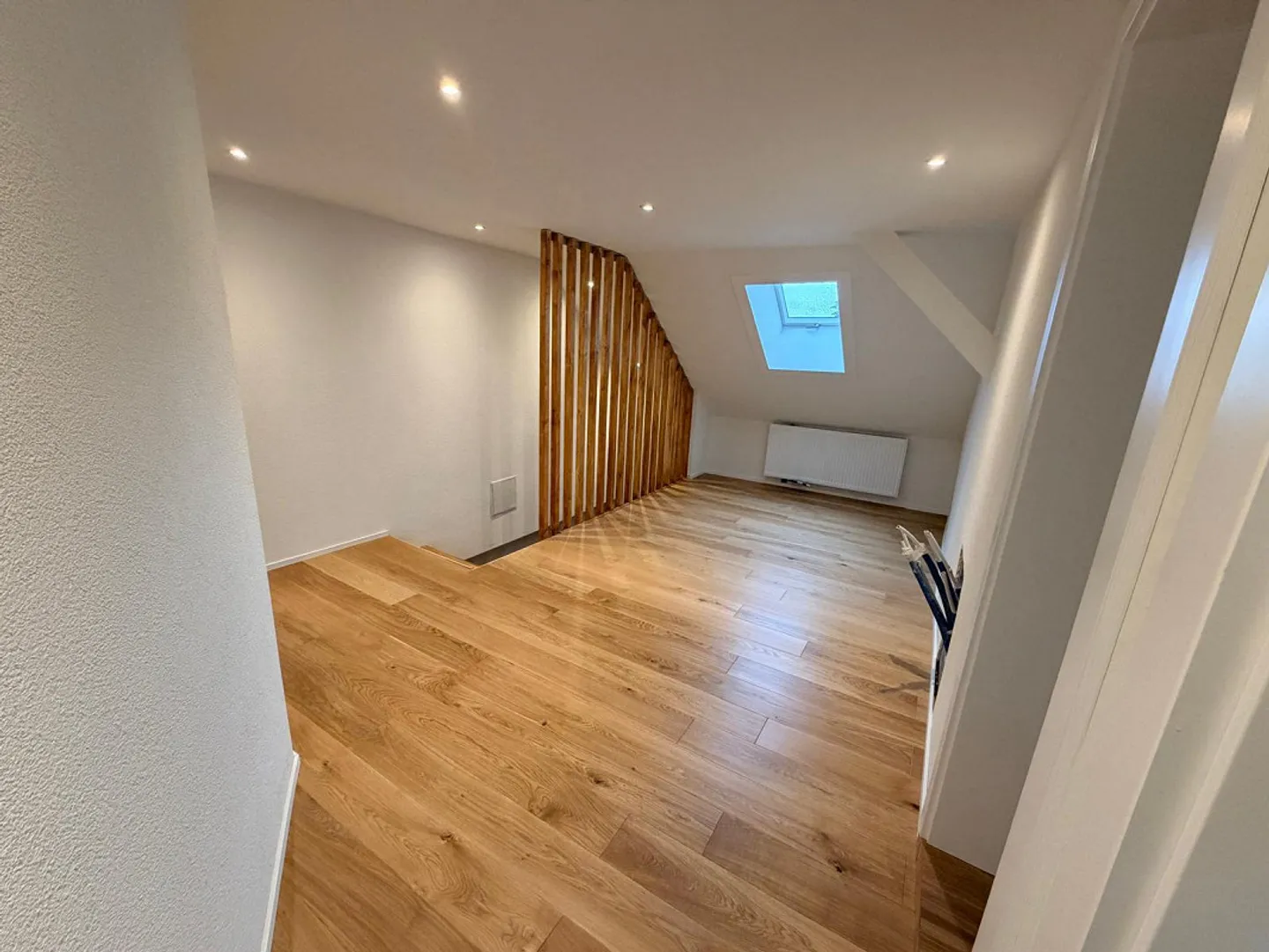 Charmante 5.5-Zimmer-Maisonette-Wohnung in historischem Gebäude - Foto 9 von 15