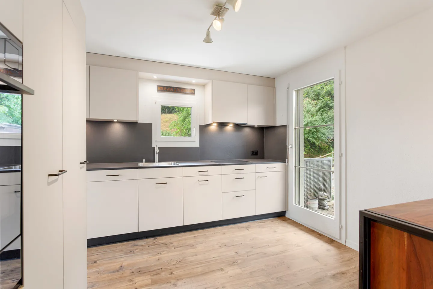 Wunderbar Wohnen mit Werkstatt und Garage - Foto 4 di 7