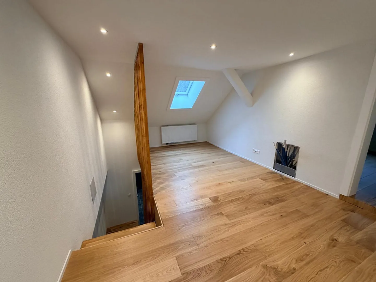 Charmante 5.5-Zimmer-Maisonette-Wohnung in historischem Gebäude - Foto 10 von 15