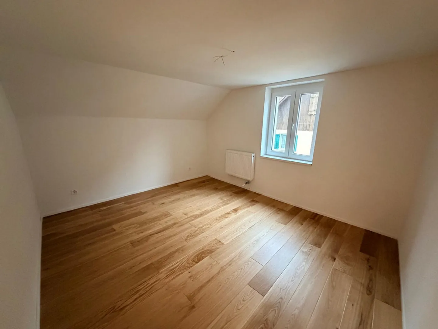 Charmante 5.5-Zimmer-Maisonette-Wohnung in historischem Gebäude - Foto 12 von 15