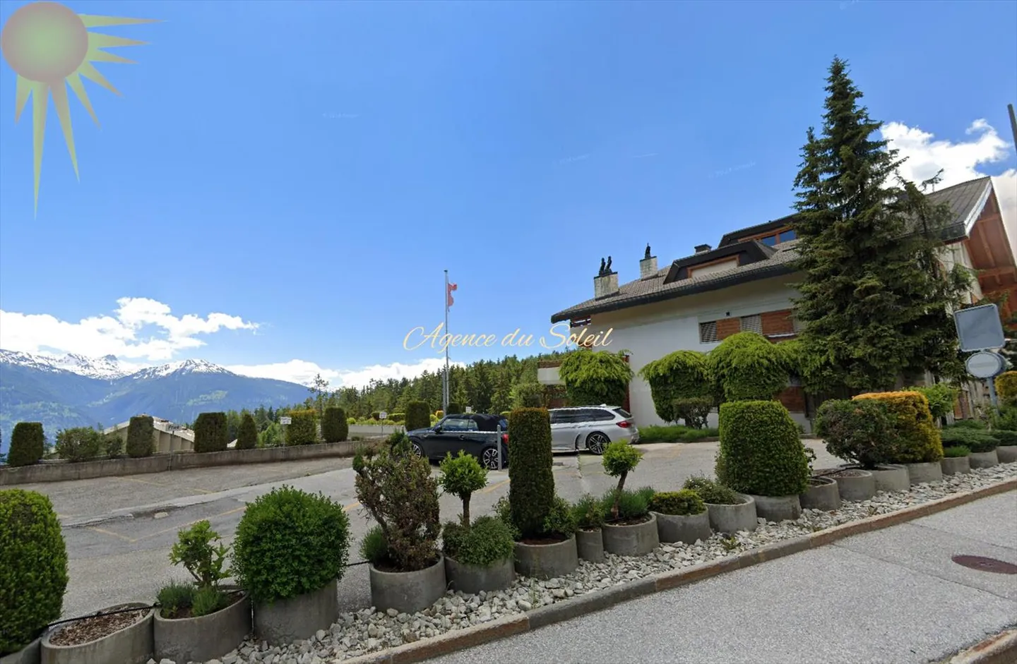 Exclusive! Charming 2.5 rooms, renovated in 2024, with a large terrace - Photo 12 of 13