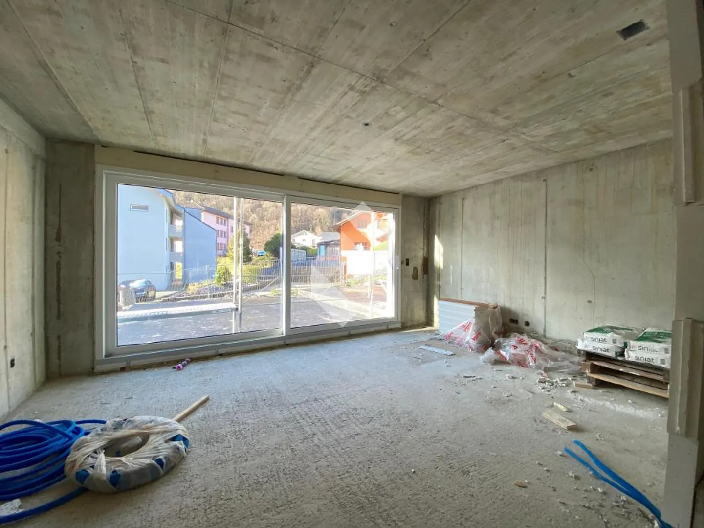 EVIONNAZ - Geräumige Reihenhaus-Villa mit 4,5 Zimmern und Keller - Foto 4 von 13