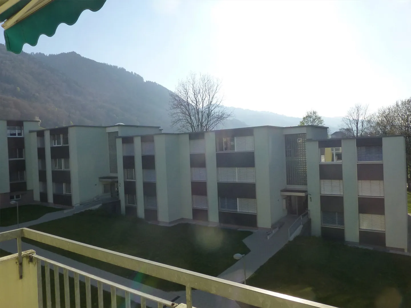Geräumige Wohnung mit Balkon - Foto 2 von 7