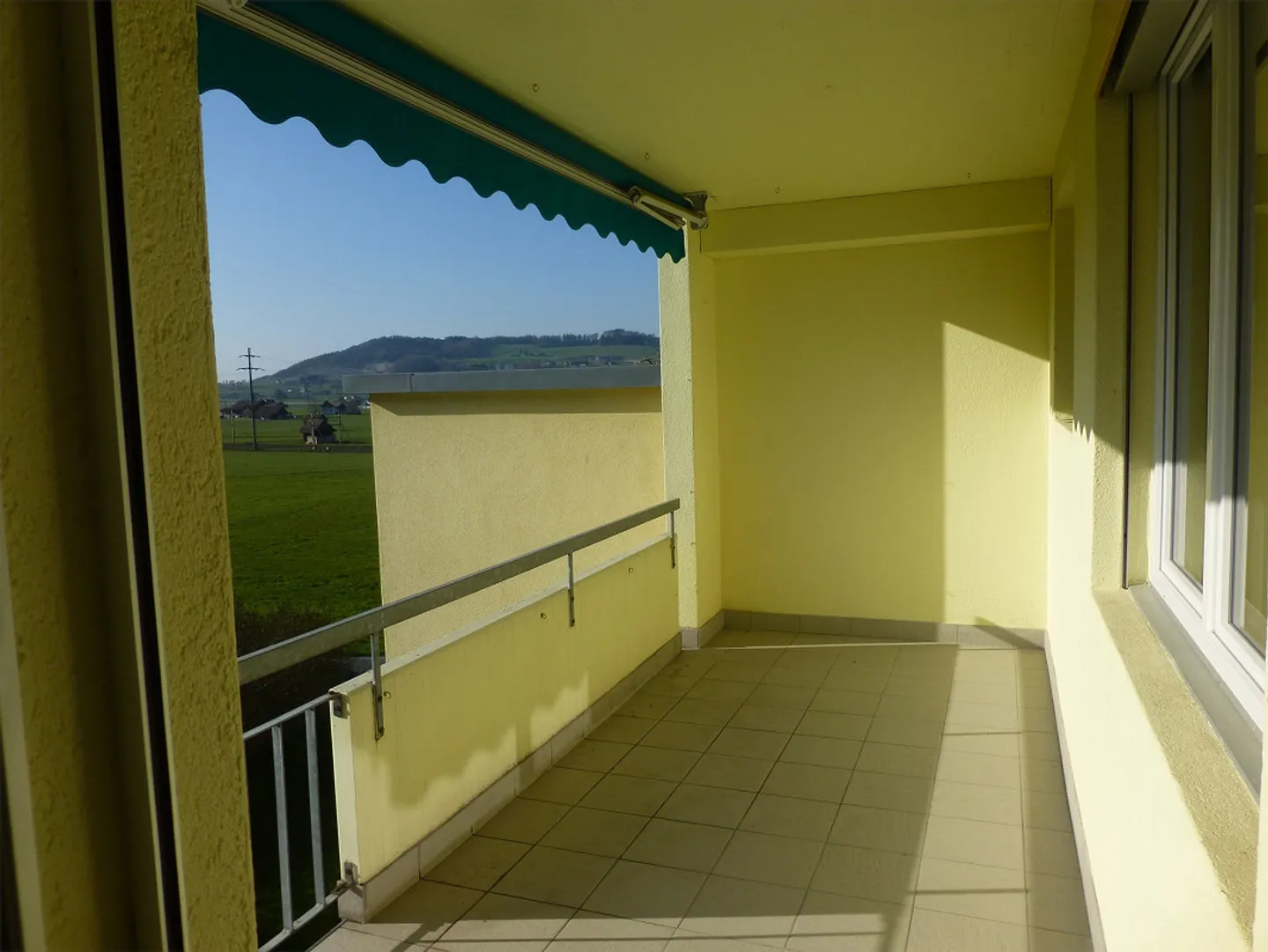 Geräumige Wohnung mit Balkon - Foto 5 von 7