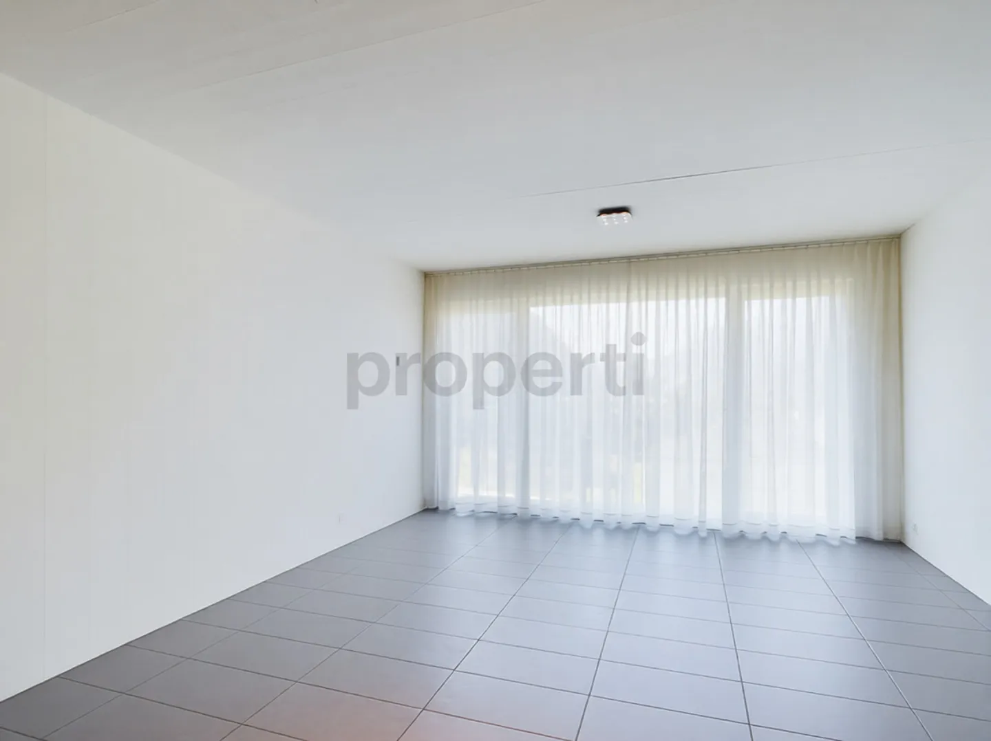 Moderno e luminoso appartamento di 3.5 locali a Biasca - Photo 9 sur 13
