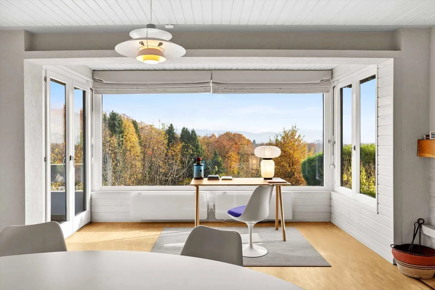 Elegante casa a schiera con grande giardino - Foto 3 di 13