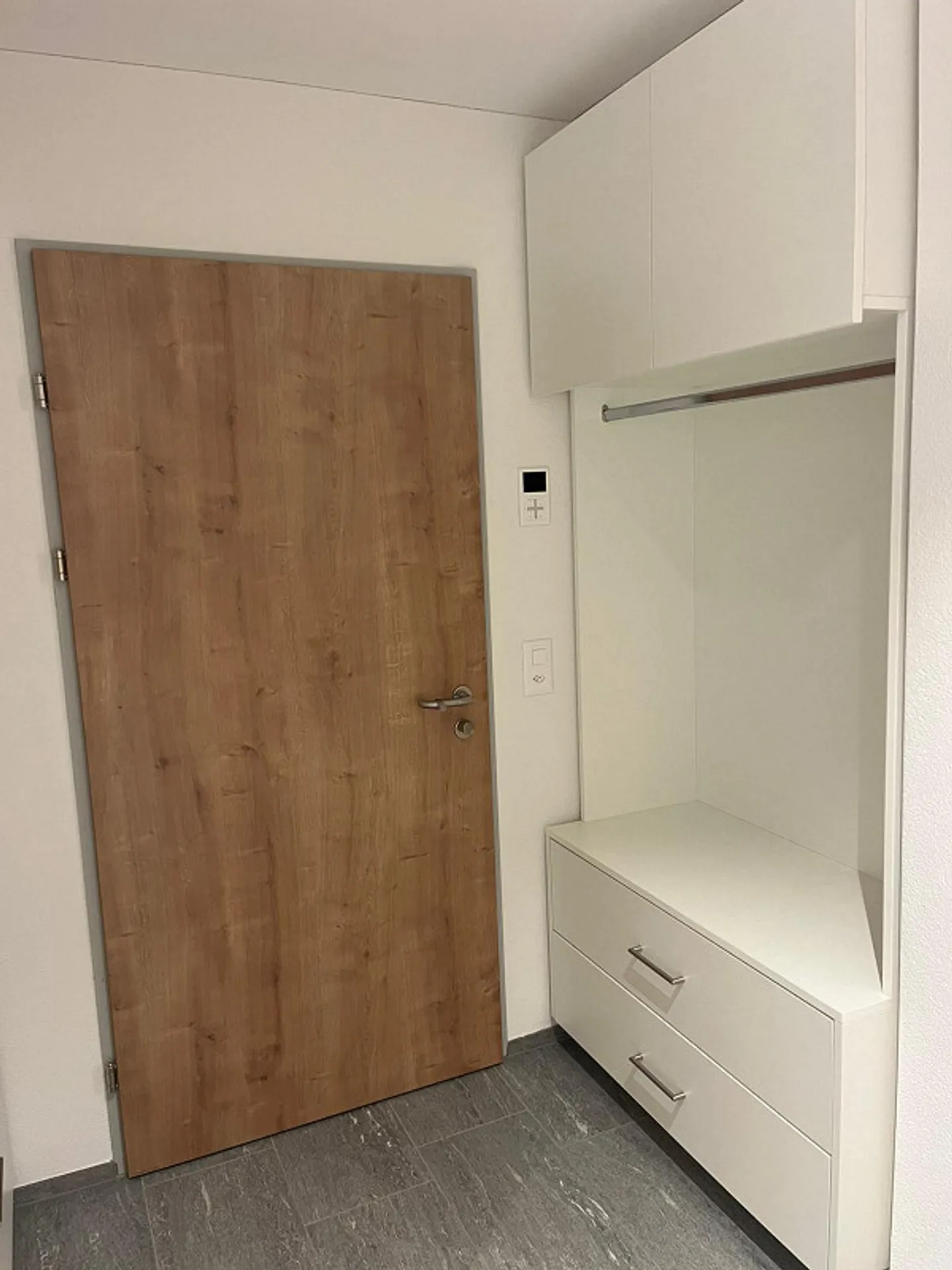 Bellissimo appartamento di 5,5 stanze disponibile per affitto immediato - Foto 5 di 12