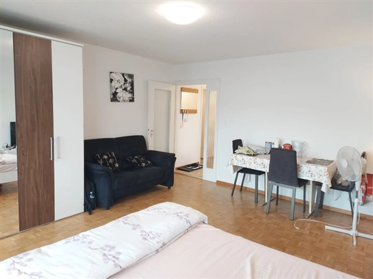 Appartamento 1,5 stanze completamente arredato, situato in posizione centrale e con un soggiorno accogliente - Foto 5 di 13