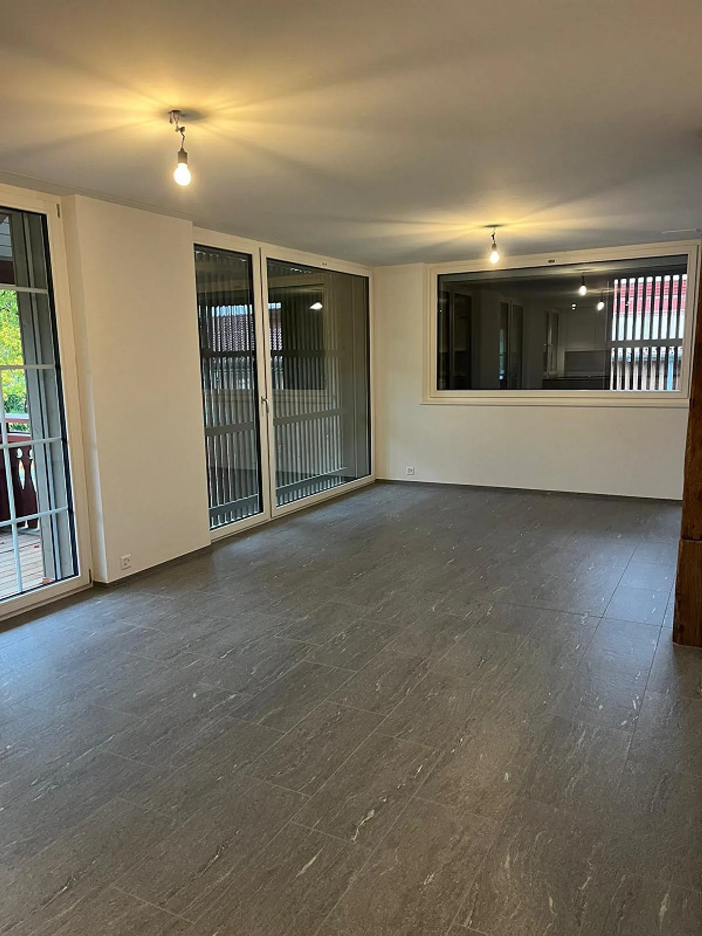 Bellissimo appartamento di 5,5 stanze disponibile per affitto immediato - Foto 9 di 12