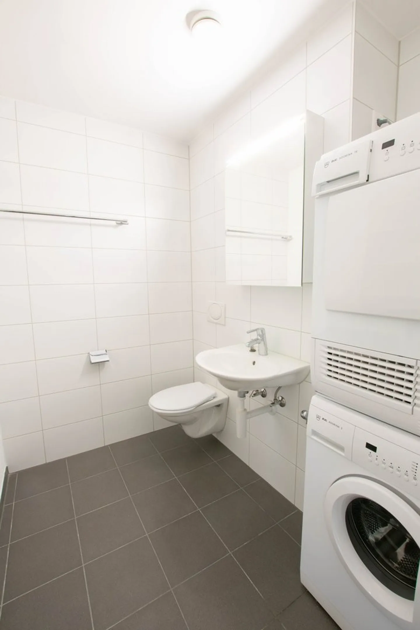 Modernes 3.5-Zimmer-Apartment - Foto 4 von 9