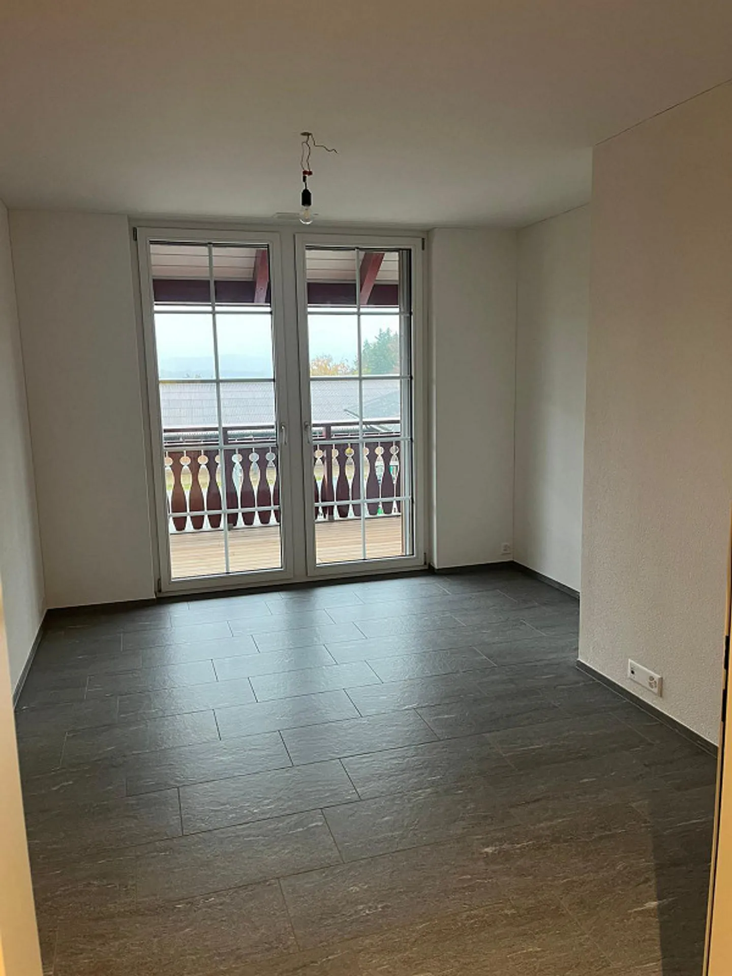 Bellissimo appartamento di 5,5 stanze disponibile per affitto immediato - Foto 7 di 12