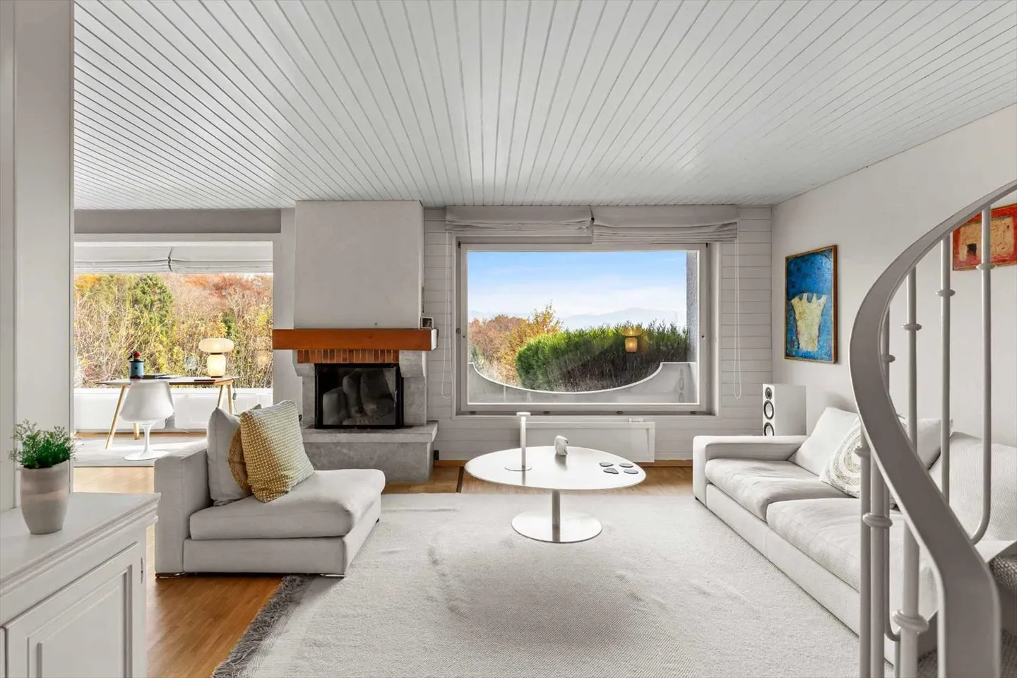 Elegante casa a schiera con grande giardino - Foto 7 di 13