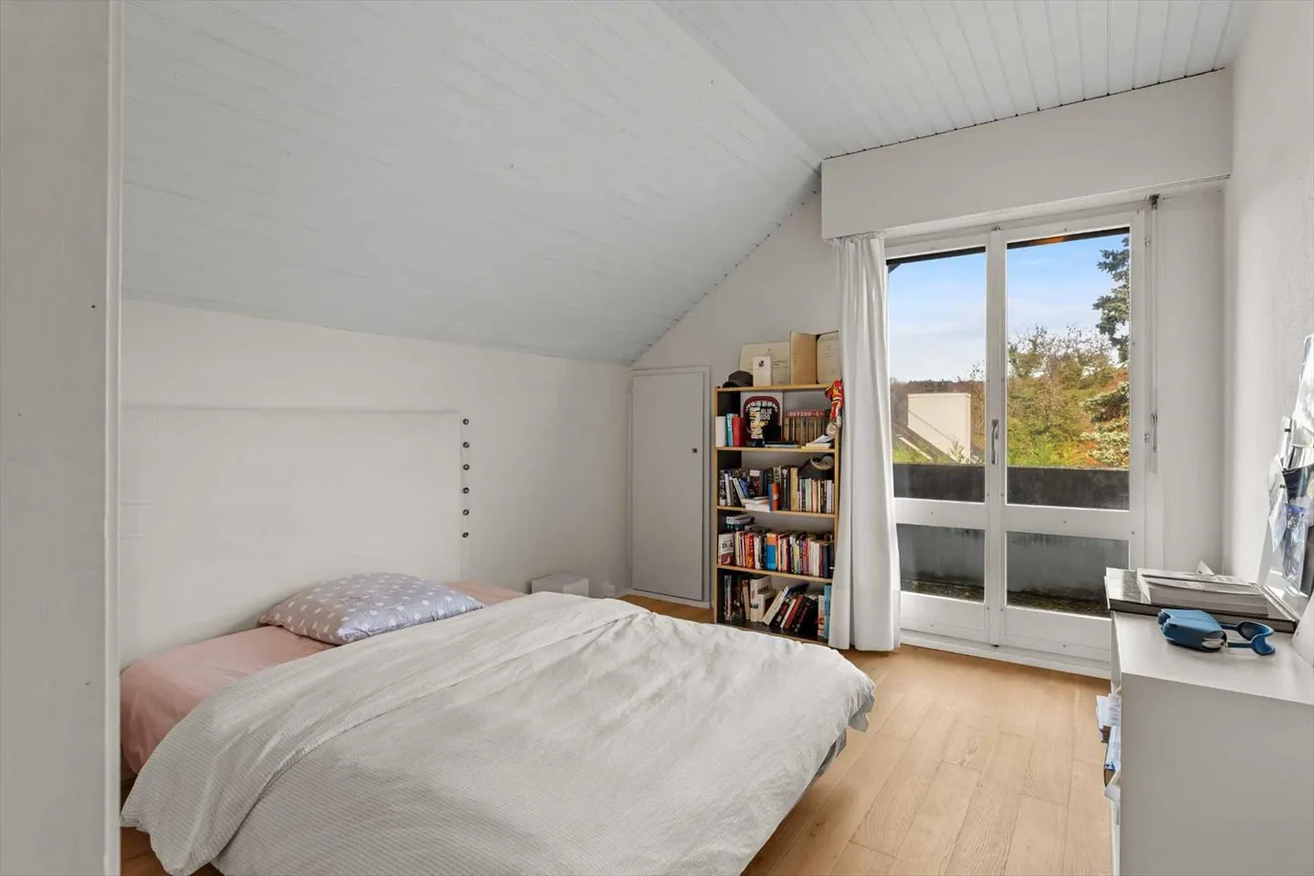 Elegante casa a schiera con grande giardino - Foto 10 di 13