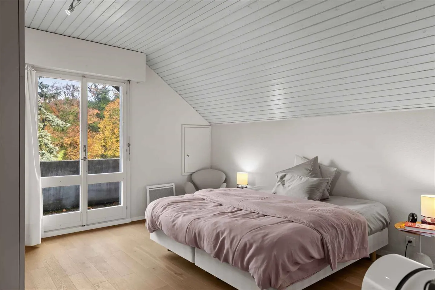 Elegante casa a schiera con grande giardino - Foto 12 di 13