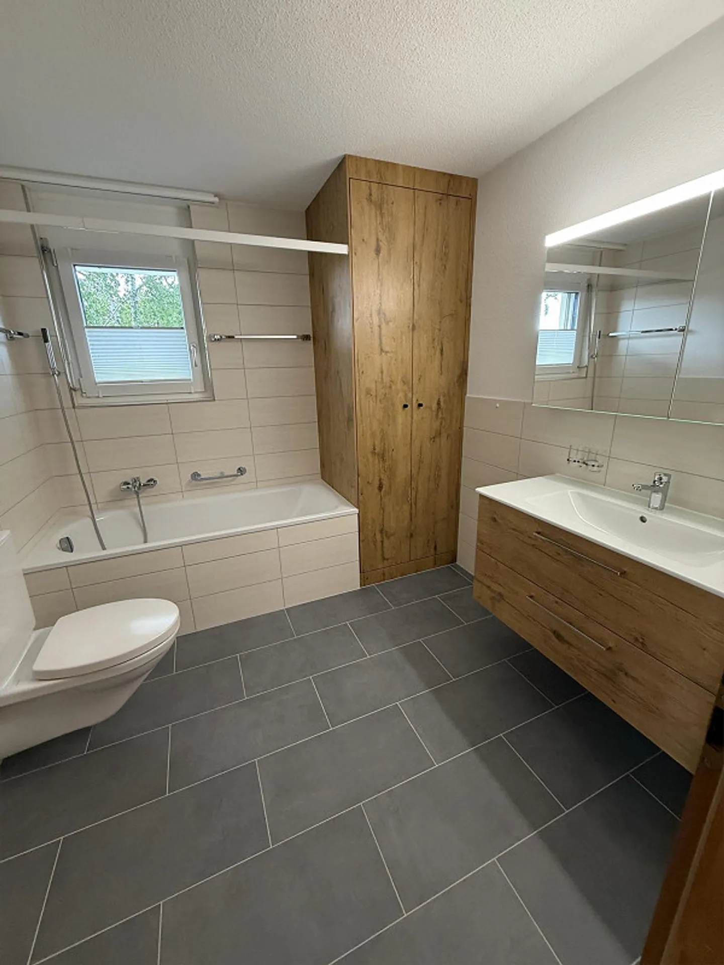 Appartamento duplex di 5,5 stanze appena ristrutturato in affitto - Foto 7 di 30