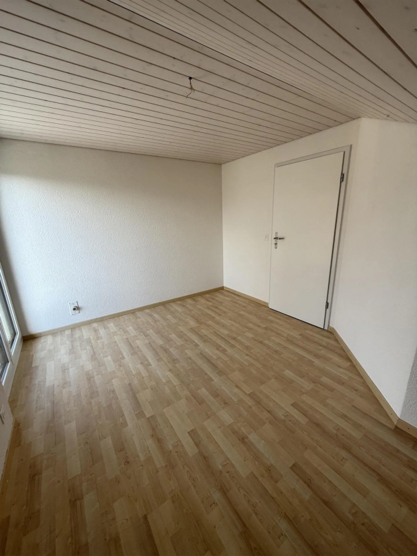 Appartamento duplex di 5,5 stanze appena ristrutturato in affitto - Foto 22 di 30