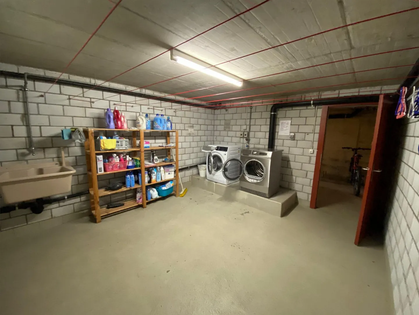 Appartamento duplex di 5,5 stanze appena ristrutturato in affitto - Foto 30 di 30