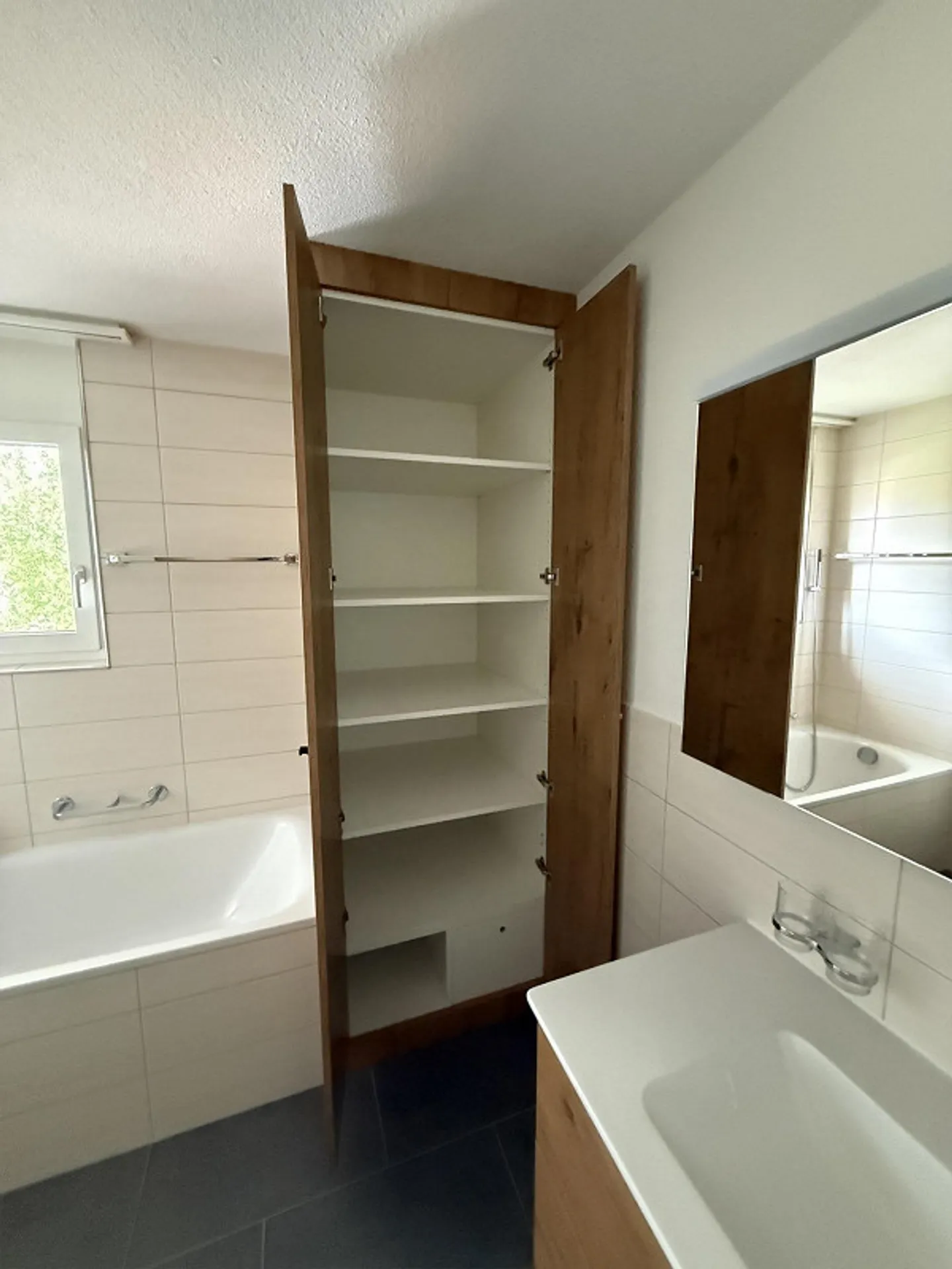 Appartamento duplex di 5,5 stanze appena ristrutturato in affitto - Foto 8 di 30