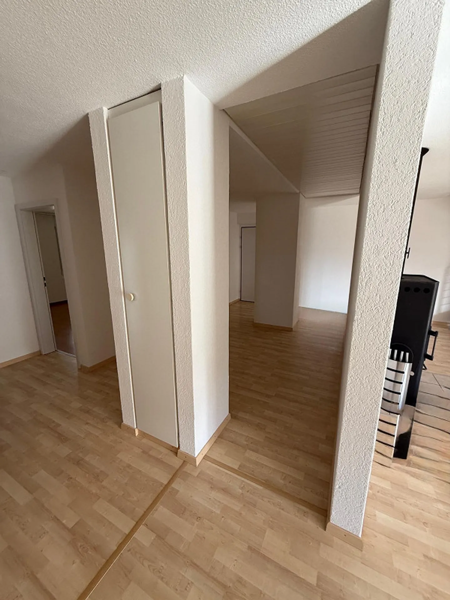 Appartamento duplex di 5,5 stanze appena ristrutturato in affitto - Foto 14 di 30