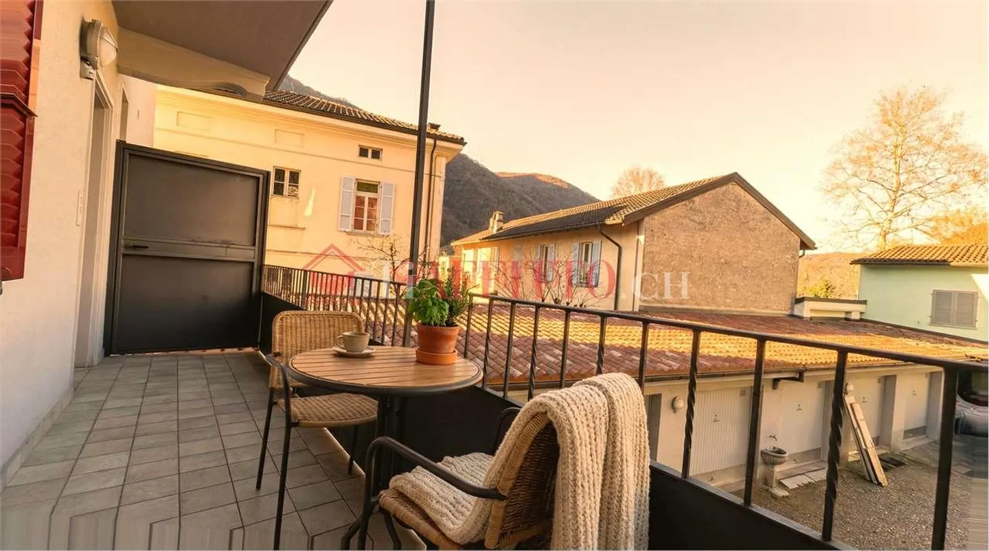 3.5 ZIMMER RIVA SAN VITALE HELL UND GERÄUMIG - Foto 8 von 13