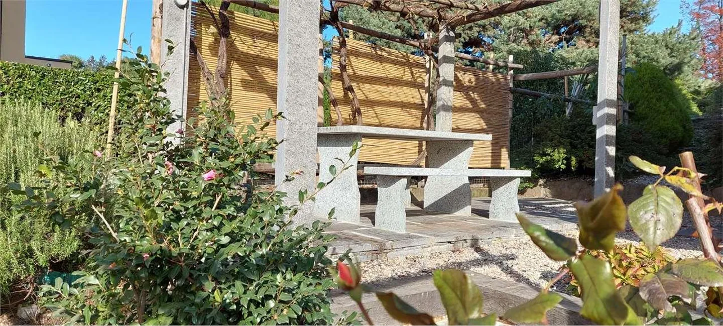 Comano - Wunderschöne und Große 5 Zimmer in einem Zweifamilienhaus mit Garten - Foto 7 von 13