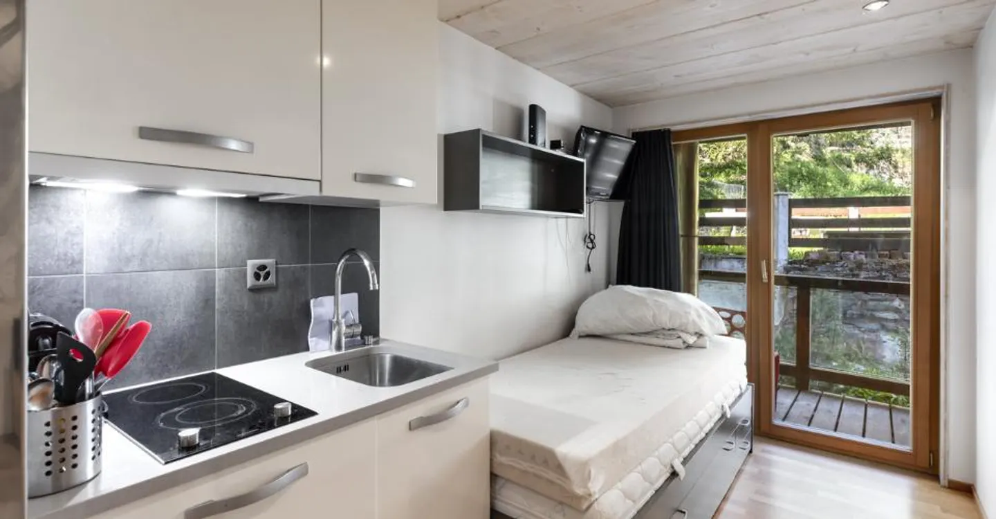 Immeuble résidentiel moderne de 6 étages avec 26 unités - Photo 5 sur 6