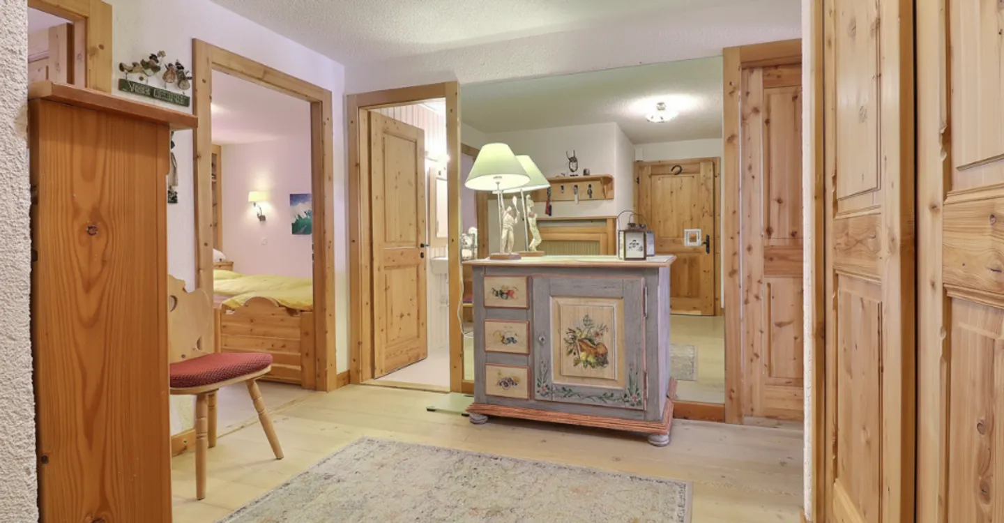 Appartement spacieux avec jardin - Photo 6 sur 11
