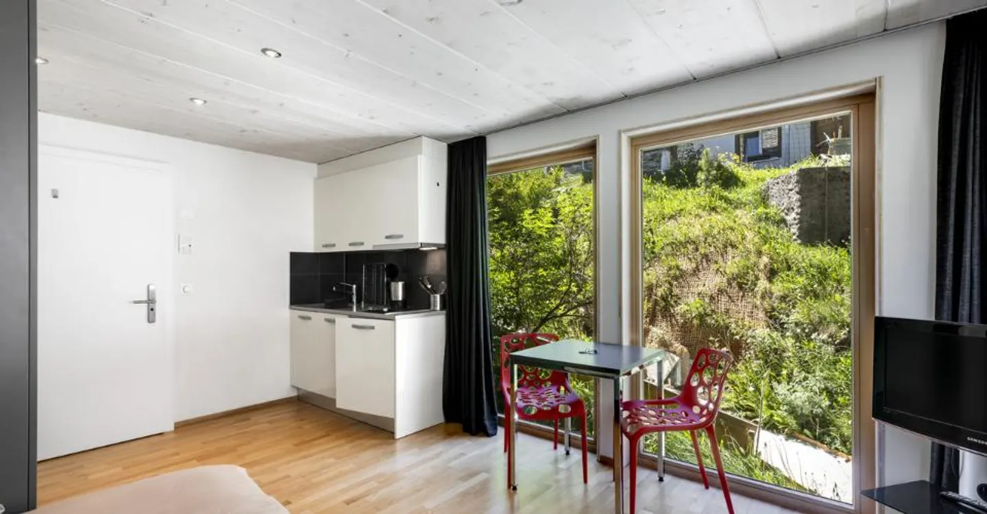 Immeuble résidentiel moderne de 6 étages avec 26 unités - Photo 4 sur 6