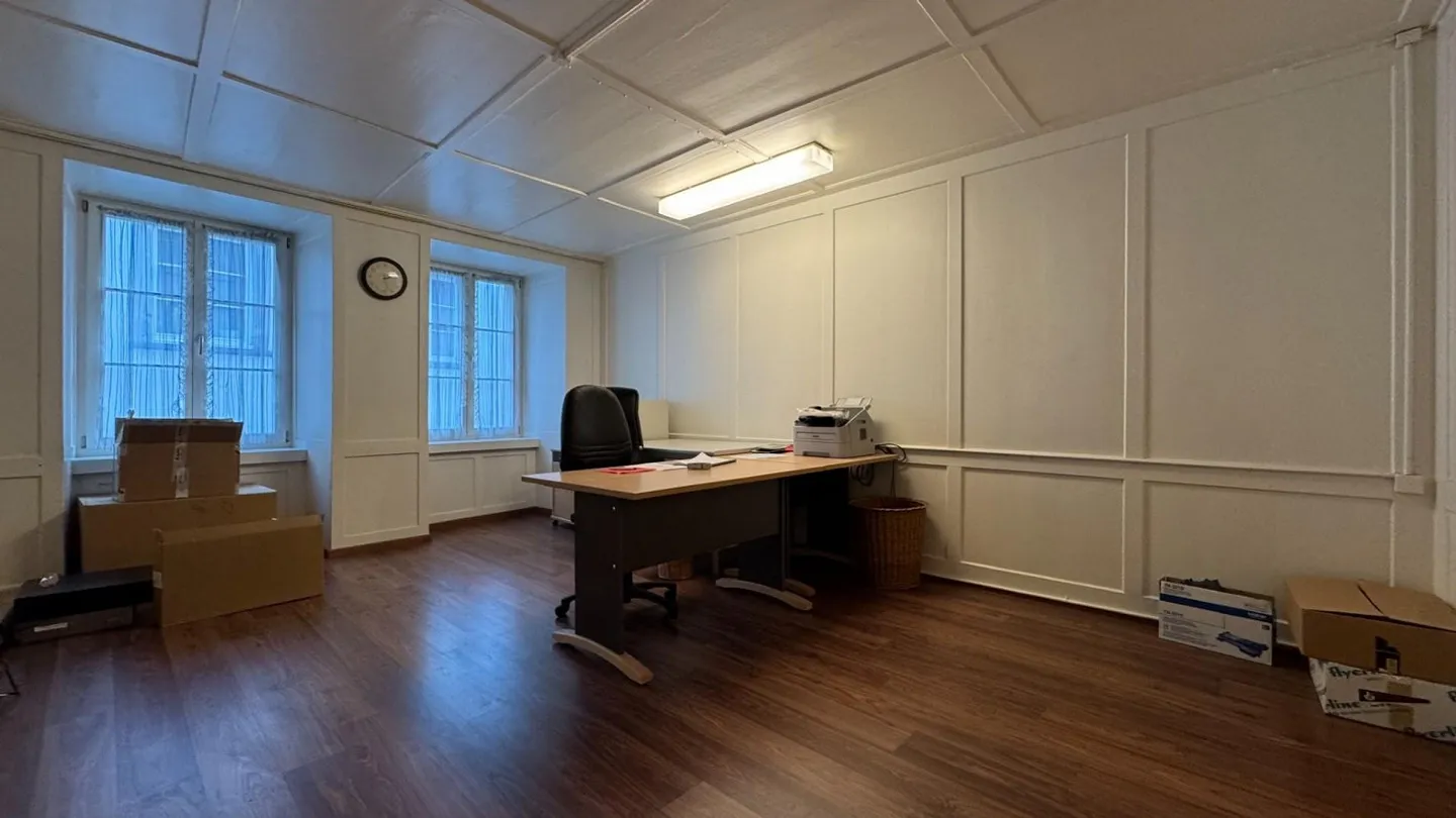 Residential and commercial building in the heart of Chur's old town - Photo 6 of 13