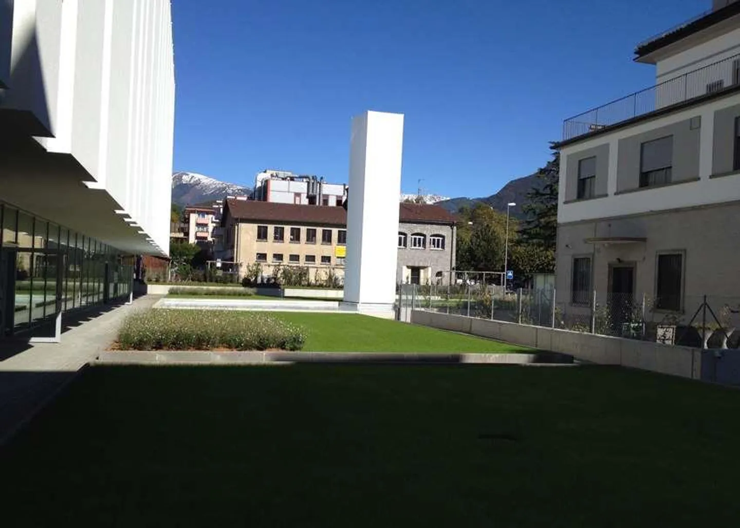 Negozio-spazio commerciale in affitto a Lugano - Foto 3 di 13