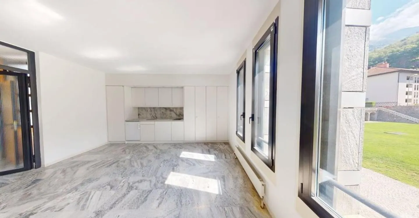 Discover our commercial space with the 360° virtual tour - Photo 6 of 6