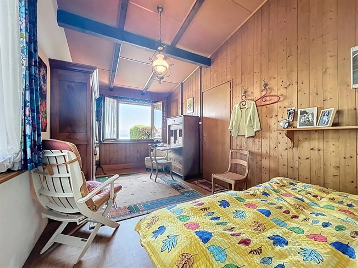 Chalet with unobstructed views of the lake and the Alps - Photo 10 of 13