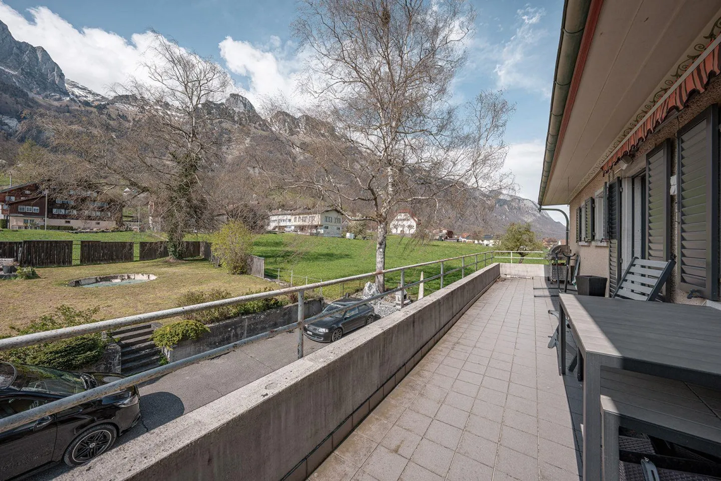 Edificio residenziale e commerciale con annessi - Foto 6 di 13