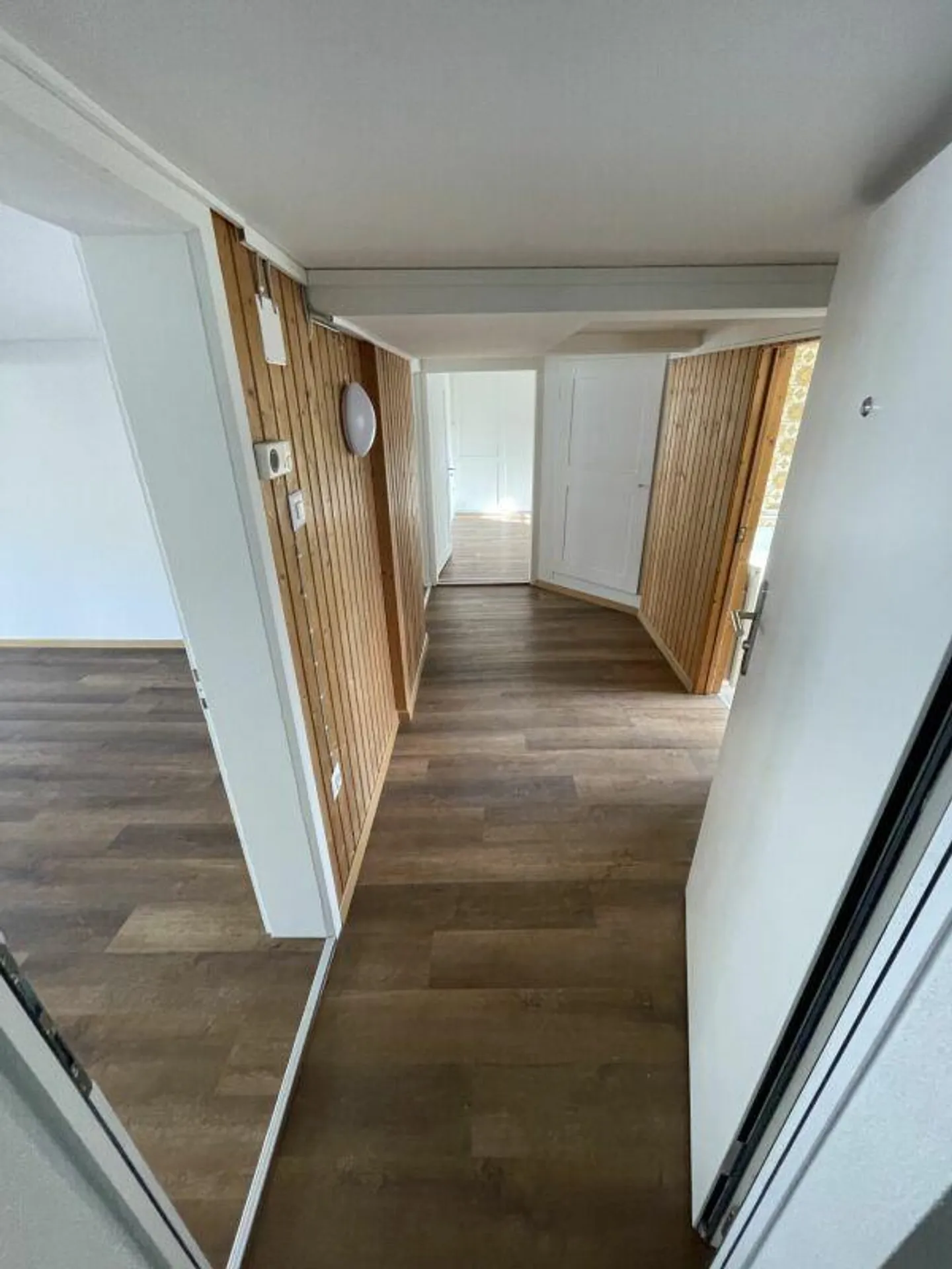 Haus inkl. Pub/Bar zu vermieten - Foto 6 di 17