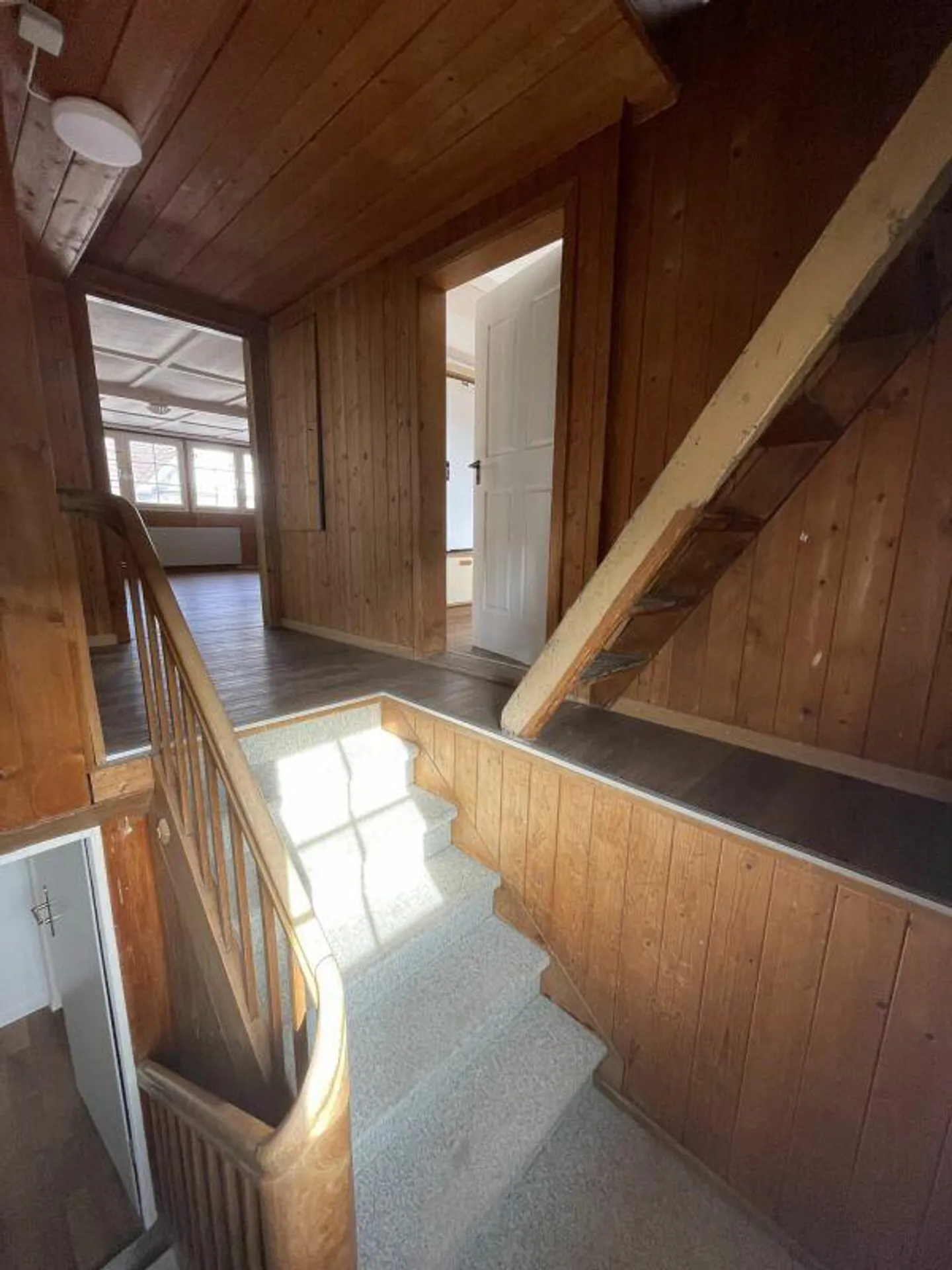 Haus inkl. Pub/Bar zu vermieten - Foto 11 di 17