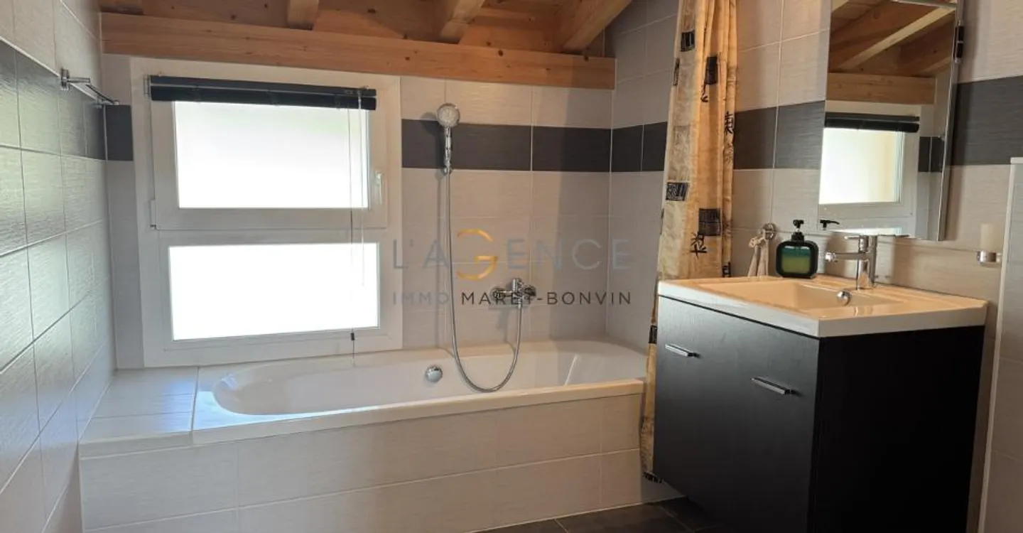 Charmant Appartement Attique - Photo 7 sur 10