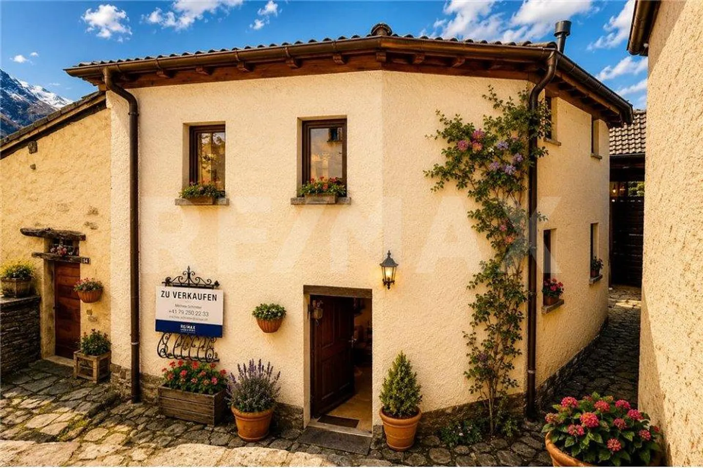 Rustico ristrutturato con cura a Indemini - Foto 3 di 10