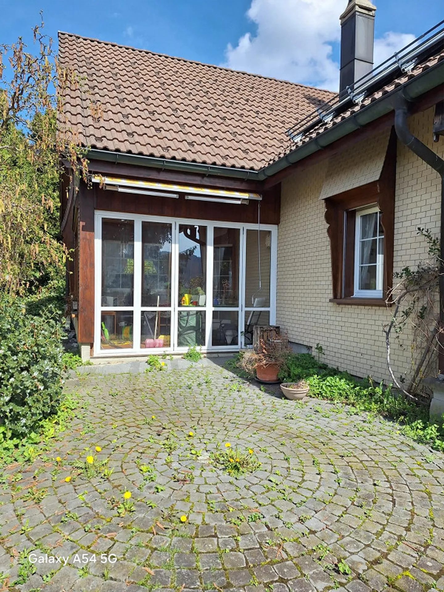 Charmantes Haus mit Garten - Foto 3 von 4