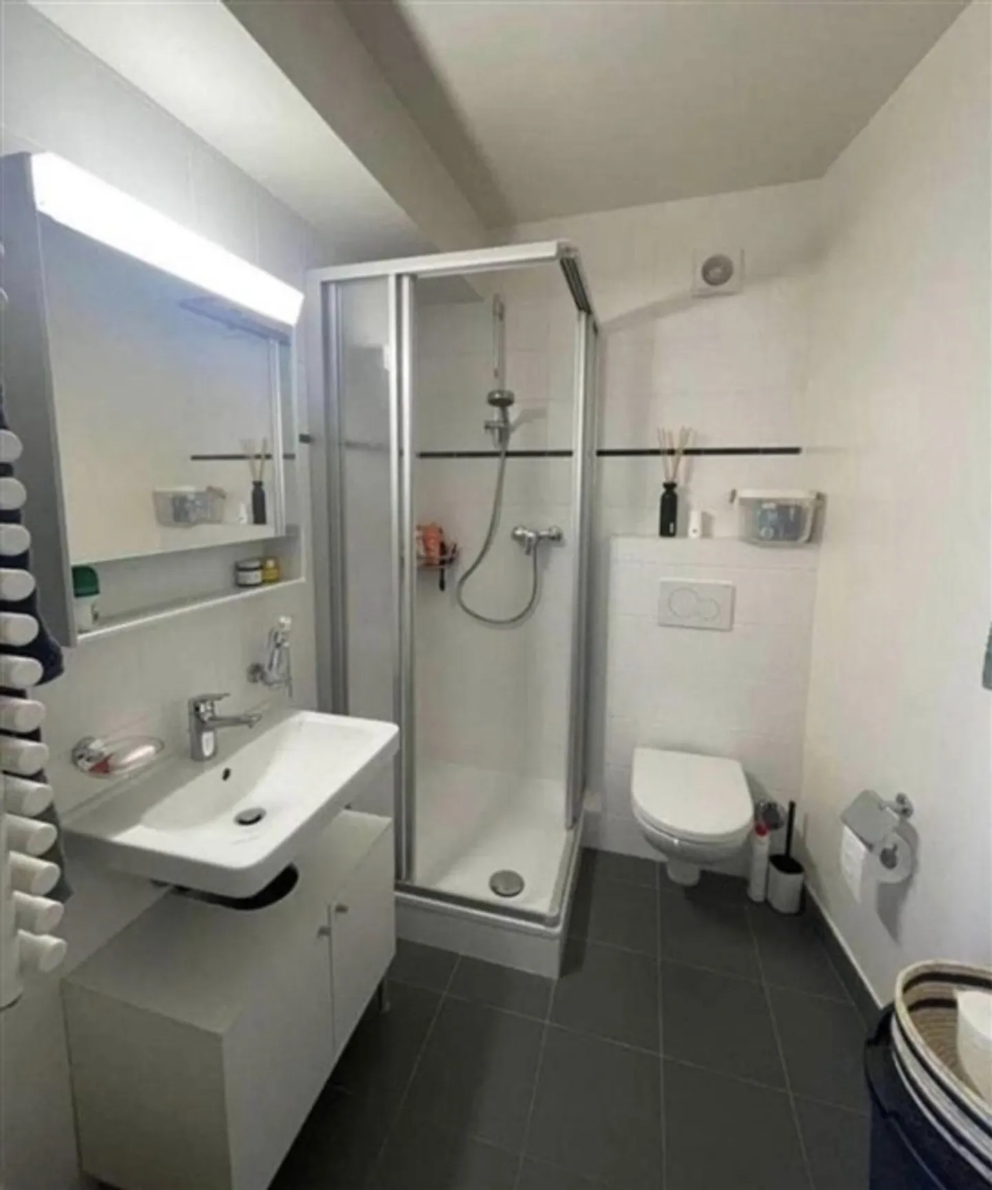 Exclusivity: Charming Apartment in the Old Town - Photo 5 of 6