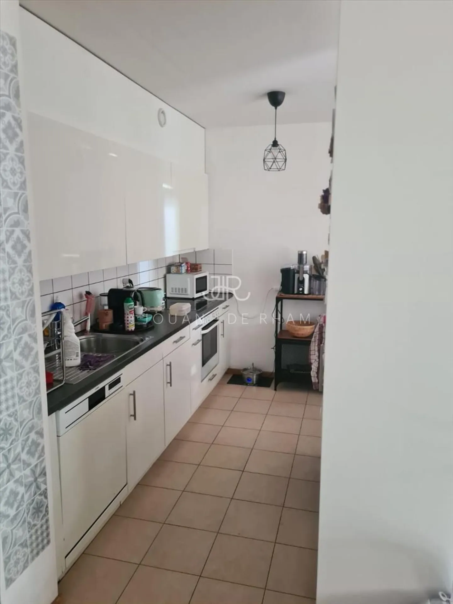 Apartment with two balconies and passage - Photo 2 of 10