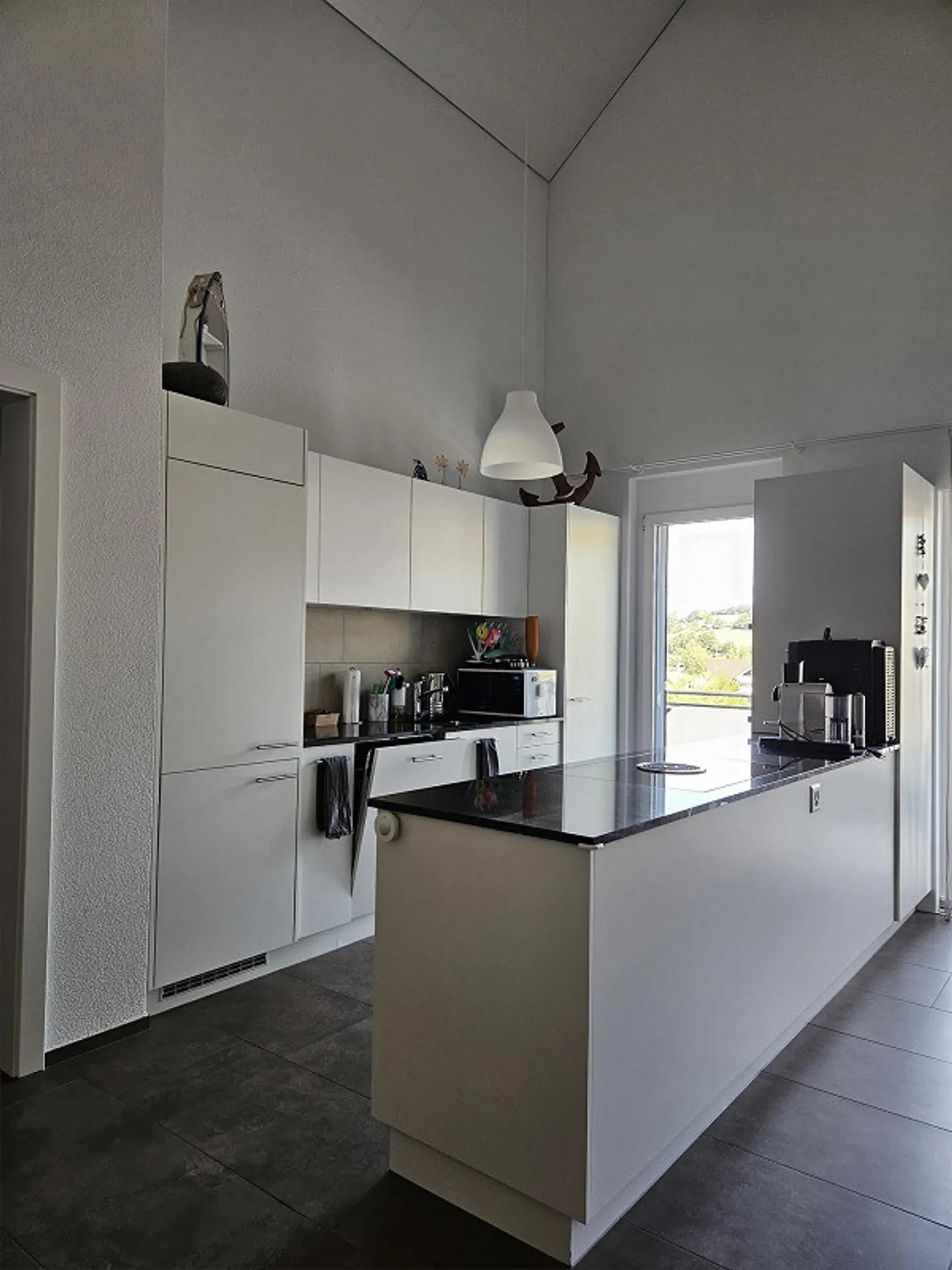 Appartement de 4,5 pièces à louer dans les combles - Photo 1 sur 15