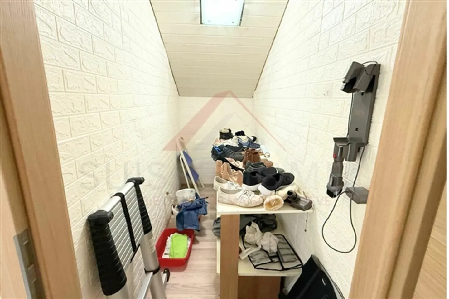 «Zeitgenössisches 5.5 Zimmer Einfamilienhaus - exklusiv, modern und sofort bewohnbar» - Foto 18 von 20