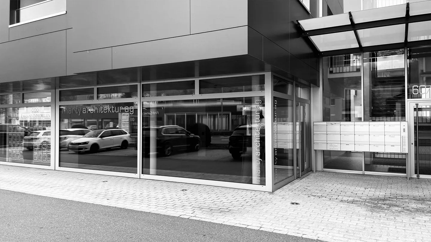 Einmalige Büro-/Dienstleistungsflächen mit hoher Visibilität - Foto 1 von 8