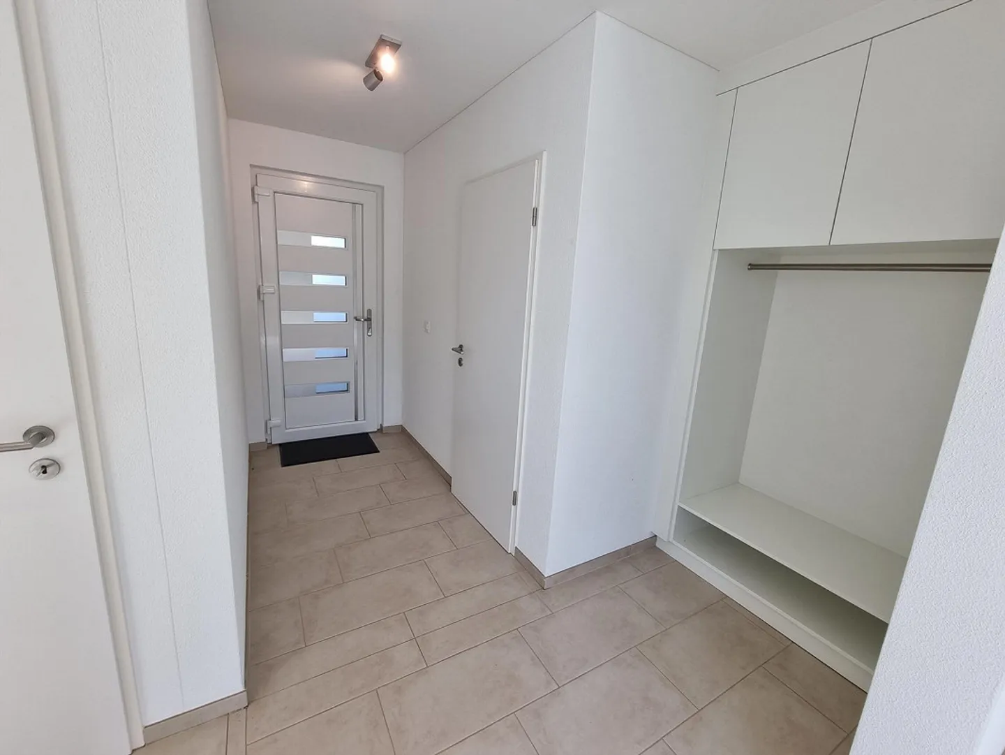 Casa bifamiliare molto moderna e ben sviluppata a un prezzo equo - Foto 7 di 11
